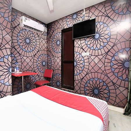 Oyo 16736 Hotel Hm Crystal Chandīgarh المظهر الخارجي الصورة